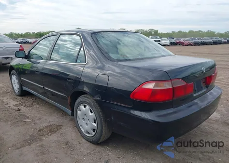 1999 Honda Accord Lx z USA, uszkodzony, nr VIN JHMCG564XXC007996